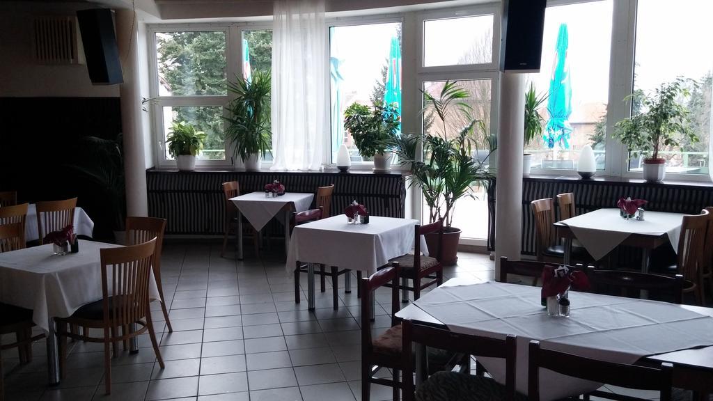 Hotel Rozvoj Klatovy Extérieur photo