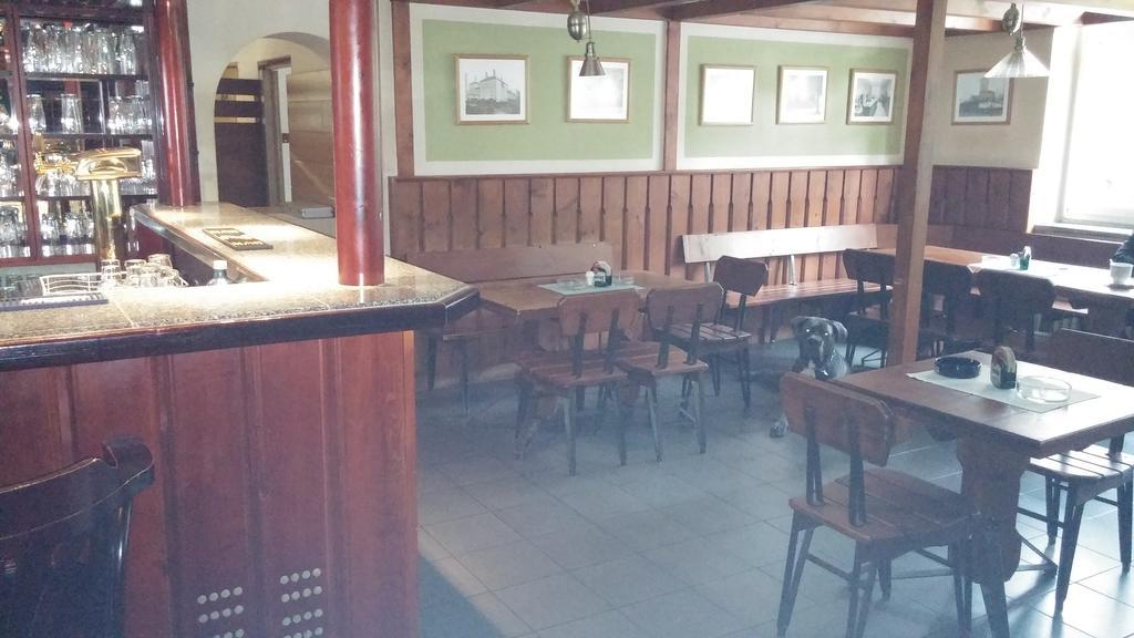 Hotel Rozvoj Klatovy Extérieur photo